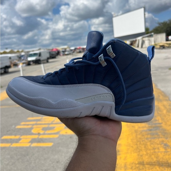Jordan 12 índigo Size 11 no box - Picture 2 of 8